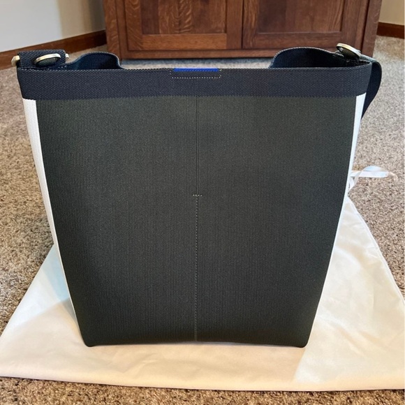 SOLD🦚🦚 - Picture 5 of 12